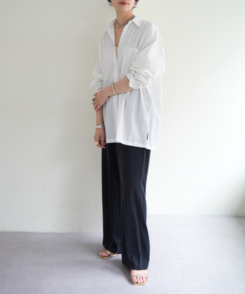 SHENERY(シーナリー)の「コットンベーシックオーバーシャツ(シャツ/ブラウス・レディース・ピンク/オフホワイト・FREE)」の13枚目の写真