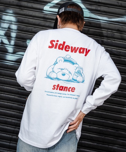 SIDEWAY STANCE（サイドウェイスタンス）の「【SIDEWAY STANCE】オリジナル グラフィック プリント ロンT（Tシャツ/カットソー・メンズ・ブラック/ブルー系/ホワイト/ブルー/ホワイト系/ブラック系/イエロー系/ホワイト系1/ブラック系1/パープル/グレー/ホワイト系3/ブラック系3/グレー系/ダークブルー/ホワイト系2/ブラック系2/グレー系1/ブルー系1/カーキ/パープル系/グレー系2/パープル系1/グレー系その他/パープル系その他/グレー系4/ブラック系4/カーキ系4/ホワイト系4/カーキ系5/ホワイト系5/ブラック系5/グレー系5/ブラック系6/ブラック系7/ブラック系8/ホワイト系6/ホワイト系7/ホワイト系8/ブラック系9/ホワイト系9/ブラック系その他3/グレー系その他3/ホワイト系その他3/ブラック系その他/ホワイト系その他2/ブラック系その他2/グリーン系その他/グレー系その他2/ホワイト系その他・LARGE/X-LARGE/MEDIUM/SMALL）」の4枚目の写真