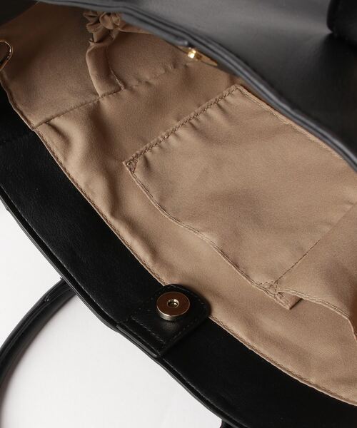 favori（ファヴォリ）の「EM:Favoriメッシュポーチ付き合皮トート（トートバッグ・レディース・アイボリー/ブラック/ダークブラウン/シルバー・FREE）」の7枚目の写真