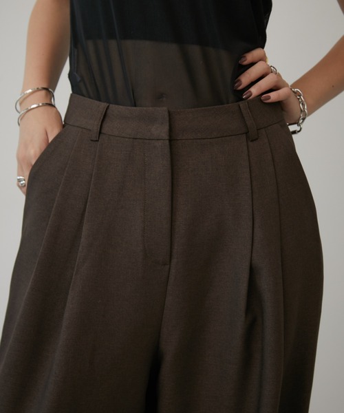 Aunt Marie's（アントマリーズ）の「【S,M,Lサイズ展開】ツータックルーズスラックスパンツ/オールシーズン（スラックス・レディース・グレー/アイボリー/ブラック/ブラウン・L/M/S）」の18枚目の写真