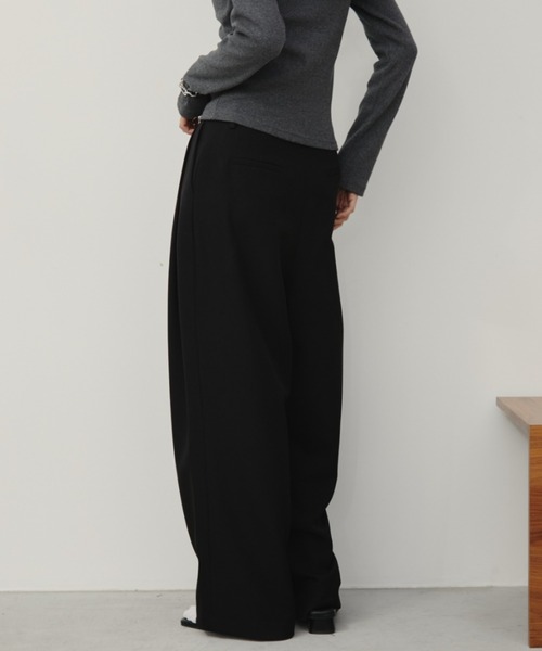 Aunt Marie's（アントマリーズ）の「【S,M,Lサイズ展開】ツータックルーズスラックスパンツ/オールシーズン（スラックス・レディース・グレー/アイボリー/ブラック/ブラウン・L/M/S）」の17枚目の写真