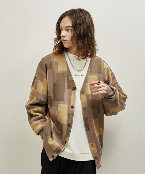 JUNRED(ジュンレッド)の「幾何学柄Vネックカーディガン(カーディガン/ボレロ・メンズ・ブルー/グレー/ベージュ・L/M/LL)」の1枚目の写真