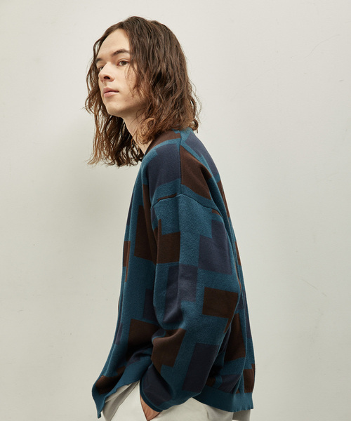 JUNRED(ジュンレッド)の「幾何学柄Vネックカーディガン(カーディガン/ボレロ・メンズ・ブルー/グレー/ベージュ・L/M/LL)」の9枚目の写真