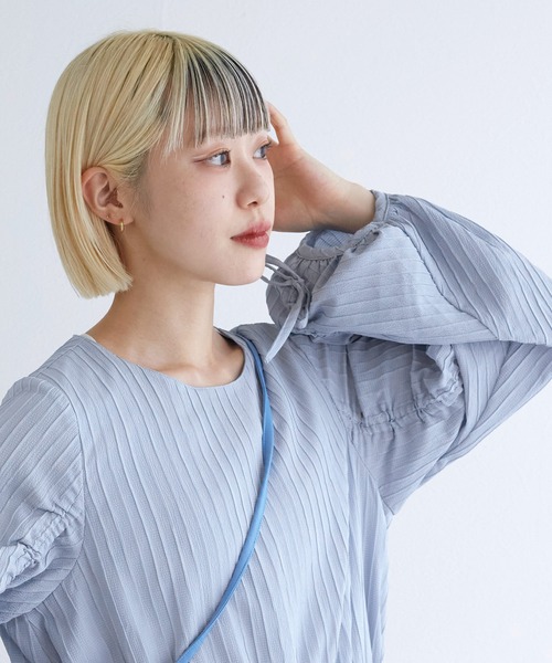 w closet（ダブルクローゼット）の「ドロストギャザーワンピース（ワンピース・レディース・サックスブルー/ブラック/オフホワイト・FREE）」の21枚目の写真