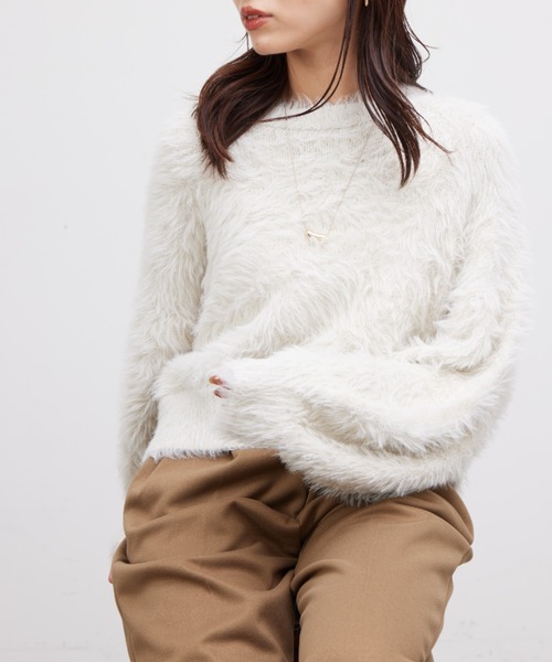 Chez toi(シェトワ)の「袖ボリュームシャギープルオーバー(ニット/セーター・レディース・オフホワイト/ブルー/ブラック・FREE)」の5枚目の写真