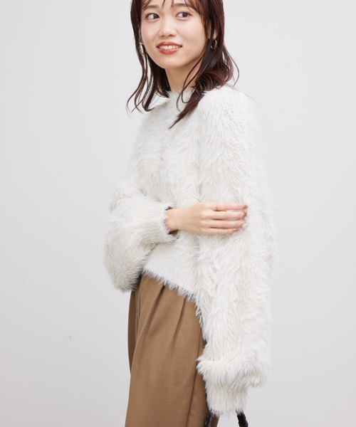 Chez toi(シェトワ)の「袖ボリュームシャギープルオーバー(ニット/セーター・レディース・オフホワイト/ブルー/ブラック・FREE)」の11枚目の写真