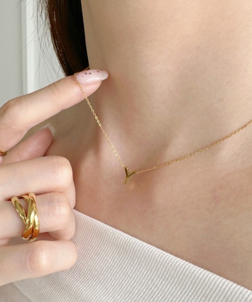 エナソルーナ 18K イニシャルネックレス
