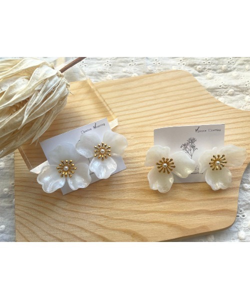 tone(トーン)の「【piiiii.accessory】マーブルピアス(MA)(ピアス(両耳用)・レディース・ブラウン系その他/ピンク系その他/ブルー系その他/グリーン系その他/ホワイト系その他/ホワイト系2/グリーン/ブルー・FREE)」の2枚目の写真