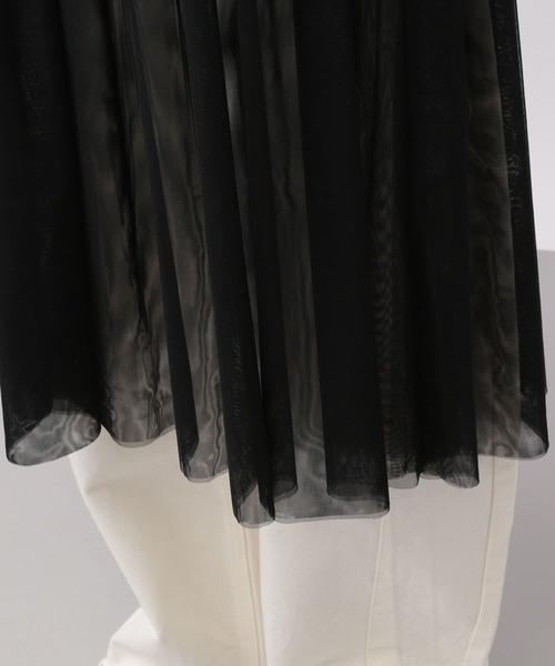 A part by(アパートバイ)の「チュールフリルキャミワンピース(ワンピース・レディース・グレー/ブラック・FREE)」の13枚目の写真