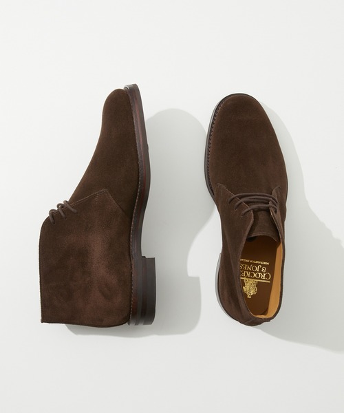 CROCKETT&JONES(クロケットアンドジョーンズ)の「CROCKETT&JONES CHILTERN クロケット&ジョーンズ チルターン スナッフスエード チャッカ ブーツ(ブーツ・メンズ・ダークブラウン・7/6.5)」の2枚目の写真