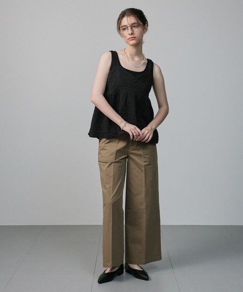 saloon（サルーン）の「SALOON(サルーン)/ブラッシュドベイカーパンツ【手洗い可】（その他パンツ・レディース・ブラック/モカ/カーキ・MEDIUM/SMALL）」の16枚目の写真