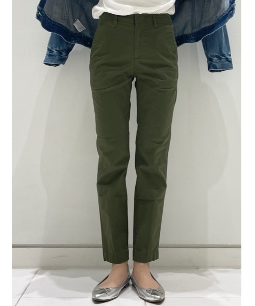 GAP（ギャップ）の「ミッドライズ ダウンタウン カーキパンツ（チノパンツ・レディース・ネイビー/ベージュ/ブラック/カーキ・00/0/2/4/6/8/000/10）」の9枚目の写真
