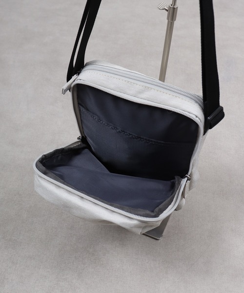 propellerheads（プロペラヘッズ）の「propellerheads 杢調ポリエステル4ポケット縦型ミニショルダー（ショルダーバッグ・メンズ・ブルーグリーン/オレンジ/オフホワイト/グレー/ブラック・FREE）」の17枚目の写真