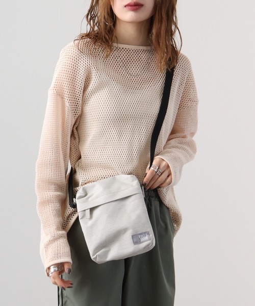 propellerheads（プロペラヘッズ）の「propellerheads 杢調ポリエステル4ポケット縦型ミニショルダー（ショルダーバッグ・メンズ・ブルーグリーン/オレンジ/オフホワイト/グレー/ブラック・FREE）」の21枚目の写真