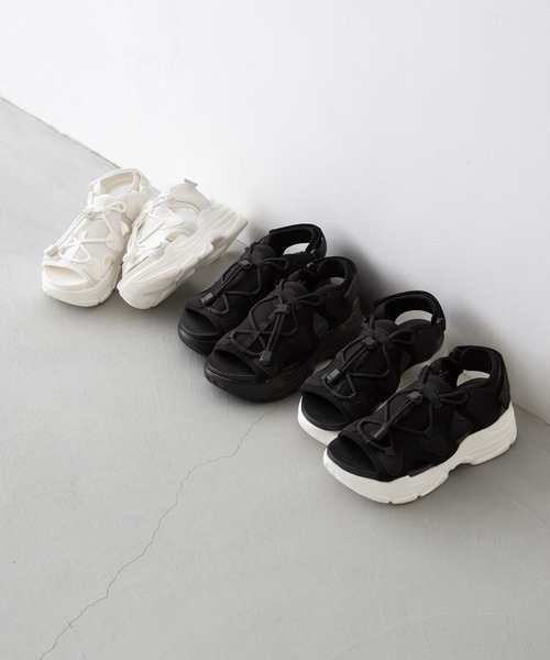 menue(メヌエ)の「厚底 スポーツサンダル(サンダル・レディース・ホワイト/ブラック/ブラック系・S/LL/L/M/SS/3L)」の12枚目の写真