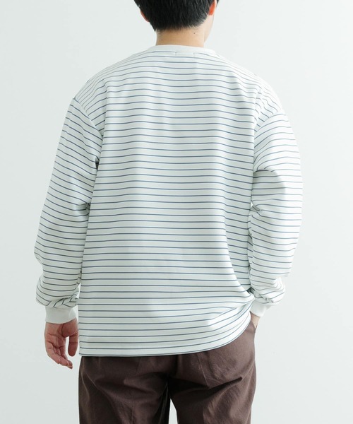 ITEMS URBANRESEARCH（アイテムズ アーバンリサーチ）の「ダンボールボーダー ロングスリーブカットソー（Tシャツ/カットソー・メンズ・ブルー/ブラック/ネイビー・MEDIUM/LARGE）」の11枚目の写真