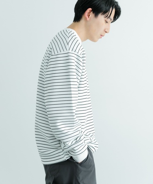 ITEMS URBANRESEARCH（アイテムズ アーバンリサーチ）の「ダンボールボーダー ロングスリーブカットソー（Tシャツ/カットソー・メンズ・ブルー/ブラック/ネイビー・MEDIUM/LARGE）」の16枚目の写真