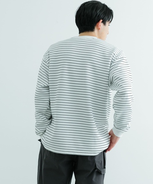 ITEMS URBANRESEARCH（アイテムズ アーバンリサーチ）の「ダンボールボーダー ロングスリーブカットソー（Tシャツ/カットソー・メンズ・ブルー/ブラック/ネイビー・MEDIUM/LARGE）」の17枚目の写真