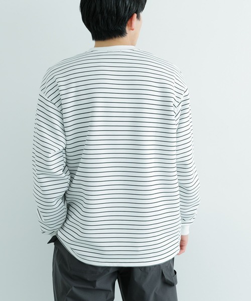 ITEMS URBANRESEARCH（アイテムズ アーバンリサーチ）の「ダンボールボーダー ロングスリーブカットソー（Tシャツ/カットソー・メンズ・ブルー/ブラック/ネイビー・MEDIUM/LARGE）」の18枚目の写真