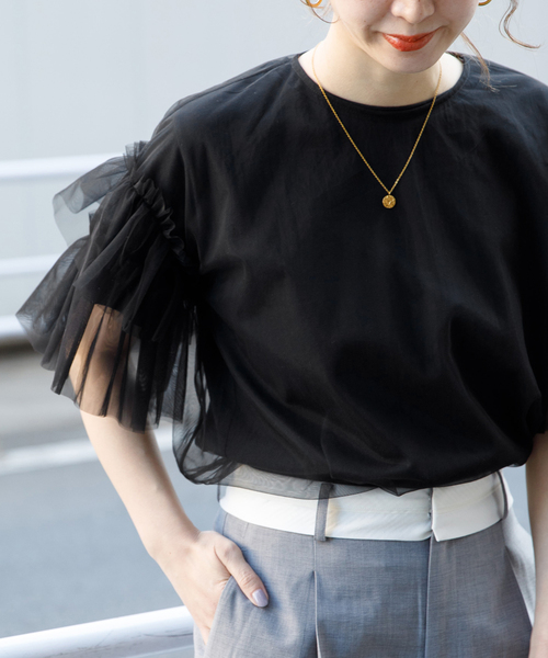 B.C STOCK（ベーセーストック）の「チュールフリルプルオーバー+Tシャツ（Tシャツ/カットソー・レディース・ブラック/チャコールグレー・FREE）」の2枚目の写真