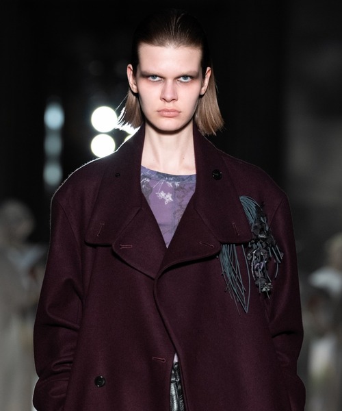 Juha(ユハ)の「STAND COLLAR COAT(チェスターコート・メンズ・ブラック/パープル・3/4)」の12枚目の写真