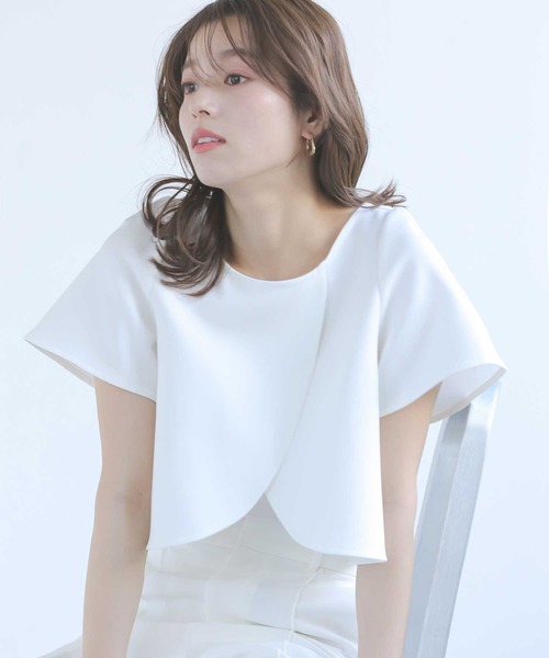 WHITE JOOLA（ホワイトジョーラ）の「骨格を問わずにスタイルアップして見える魔法のブラウス♪【洗濯機OK＆2wayストレッチ】WEB限定！ダブルぷりっとクロス・クロップド丈チューリップブラウス（シャツ/ブラウス・レディース・ブラック/ネイビー/オフホワイト・L/M/S）」の21枚目の写真