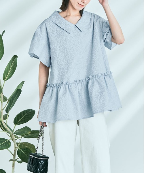 kirakiraShop(キラキラショップ)の「エンボスペプラム フレア ブラウス(シャツ/ブラウス・レディース・ブルー系その他/ホワイト/ブラック・M/L)」の6枚目の写真