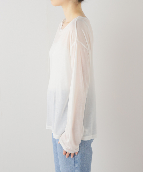 Spick & Span(スピックアンドスパン)の「シアーニュアンスロンT(Tシャツ/カットソー・レディース・サックスブルー/ベージュ/ホワイト・FREE)」の20枚目の写真