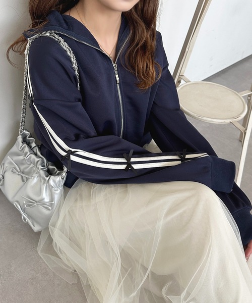 apres jour（アプレジュール）の「リボントラックジャケット【ZOZOTOWN限定】（その他トップス・レディース・オフホワイト/ネイビー・フリー/X-LARGE）」の11枚目の写真