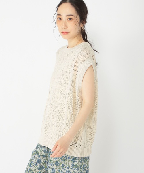 studio CLIP（スタディオクリップ）の「7ゲージ着丈選べる透かし編みベスト（ベスト・レディース・ベージュ/オフホワイト/ブラック・LARGE/MEDIUM）」の18枚目の写真