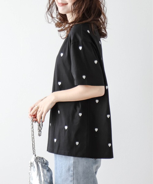 SUGAR BISKET(シュガービスケット)の「ハート刺繍Tシャツ(Tシャツ/カットソー・レディース・ブラック/ホワイト・フリー)」の13枚目の写真