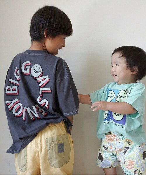 BREEZE（ブリーズ）の「【ユニセックス・12色】ヴィンテージバリエーションTシャツ_一部WEB限定サイズ（Tシャツ/カットソー・キッズ・アイボリー/ブラック/ブルー/グレー/グリーン/ライム/ベージュ/パープル/ネイビー/ミント/オレンジ/マスタード・120/130/90/110/80/100/160/150/140）」の19枚目の写真