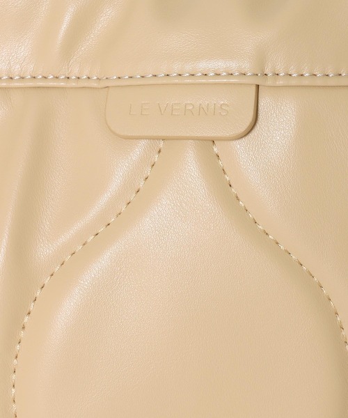 Jines（ジネス）の「キルティング巾着BAG【LE VERNIS/ル ベルニ】（ショルダーバッグ・レディース・ベージュ/ブラック・フリー）」の19枚目の写真
