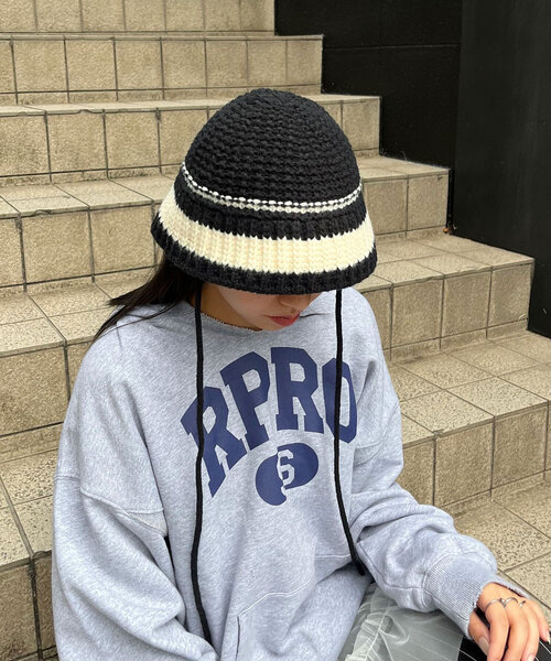カジュアルなボーダーが目を惹く♪【CHANEL】ハット セール】ボーダーニットバケットハット（ニットキャップ