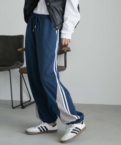 Auntie Rosa Holiday(アンティローザホリデー)の「トラックメッシュイージースウェットパンツ(スウェットパンツ・レディース・グレー/ネイビー・FREE)」の7枚目の写真