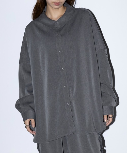 MAISON BREEZE reveur（メゾンブリーズレヴール）の「【MAISON BREEZE reveur】バックシャーリングシャツ 244027（シャツ/ブラウス・レディース・ベージュ/チャコールグレー・FREE）」の10枚目の写真