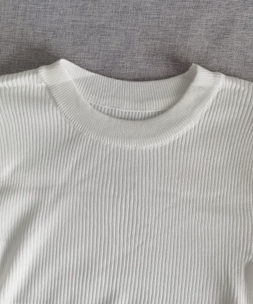 Miniministore(ミニミニストア)の「リブニットトップス 袖口ボタン 着やせ(ニット/セーター・レディース・ブラック/ホワイト・FREE)」の18枚目の写真