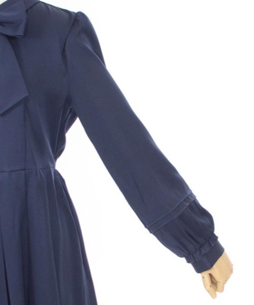 axes femme（アクシーズファム）の「リボン付きプリーツミニワンピース（ワンピース・レディース・グレー/ネイビー/ホワイト・FREE）」の5枚目の写真