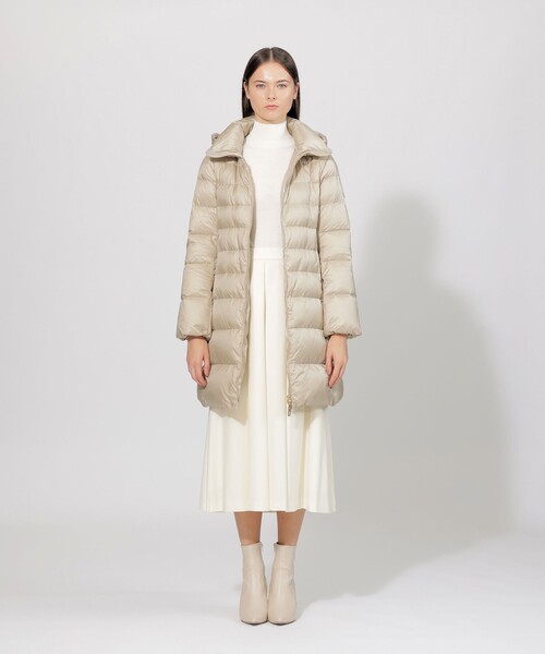 EPOCA（エポカ）の「エアリーグレースダウン ロングコート（ダウンジャケット/コート・レディース・ベージュ/グレー系その他・40/38）」の6枚目の写真