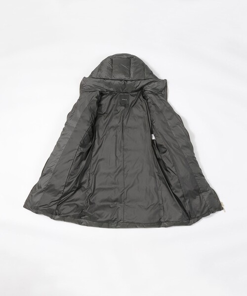 EPOCA（エポカ）の「エアリーグレースダウン ロングコート（ダウンジャケット/コート・レディース・ベージュ/グレー系その他・40/38）」の15枚目の写真