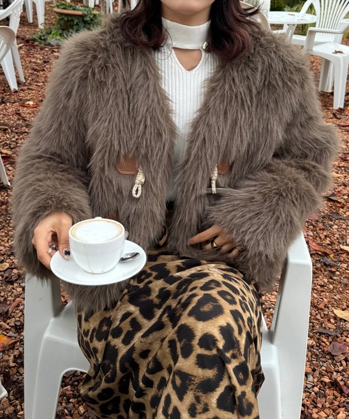 efill(エフィル)の「カジュアル ファー コート(その他アウター・レディース・ブラウン・L)」の5枚目の写真