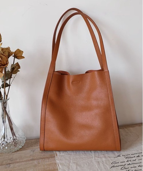 NiiNa】【高品質牛革】ソフトレザースクエアショルダーバッグ