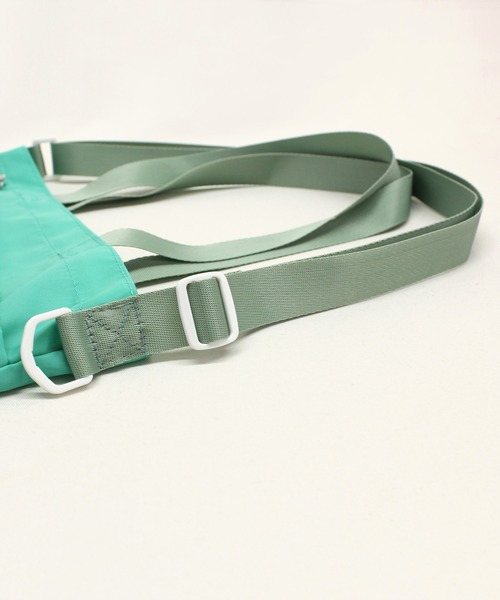 RNA（アールエヌエー）の「E5060 ２WAYショルダートート（ショルダーバッグ・レディース・ブラック/エメラルド/ピンク・FREE）」の9枚目の写真