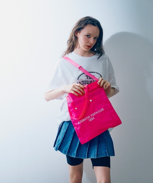 RNA（アールエヌエー）の「E5060 ２WAYショルダートート（ショルダーバッグ・レディース・ブラック/エメラルド/ピンク・FREE）」の22枚目の写真