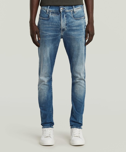 G-STAR(ジースター)の「D-STAQ 3D SLIM ZIP JEANS/立体裁断スリムテーパードジーンズ(デニムパンツ・メンズ・インディゴブルー・27inch/28/30/30/30/31/30/32/30/33/30/34/30/29/30/28/32/29/32/30/32/31/32/34/32/32/32)」の1枚目の写真