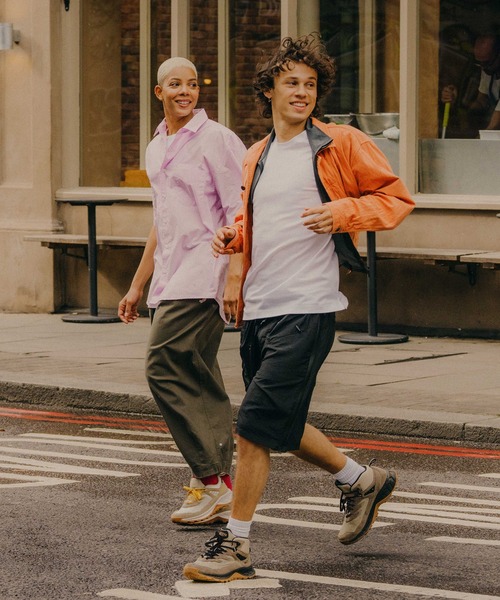 KEEN（キーン）の「HIGHTRAIL WP / ハイトレイル ウォータープルーフ / レディース トレッキングシューズ 防水（ブーツ・レディース・ベージュ・24cm/26cm/25.5cm/25cm/24.5cm/23.5cm/23cm/22.5cm）」の10枚目の写真