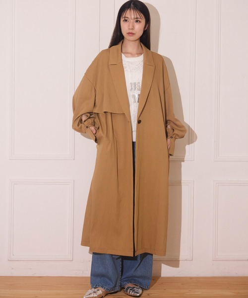 AVIE（アビィ）の「スリーブデザインオーバーコート（チェスターコート・レディース・キャメル/ブラック・38）」の5枚目の写真