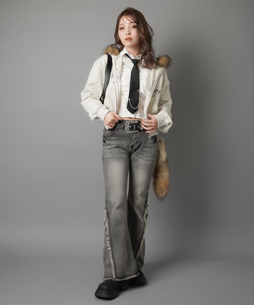 SPINNS(スピンズ)の「≪リバイバルギャルパンツ≫"美脚効果マシマシフリンジ"デニムフレアパンツ/3サイズ展開(デニムパンツ・レディース・ブルー/ブラック/ネイビー・XS/M/S)」の20枚目の写真