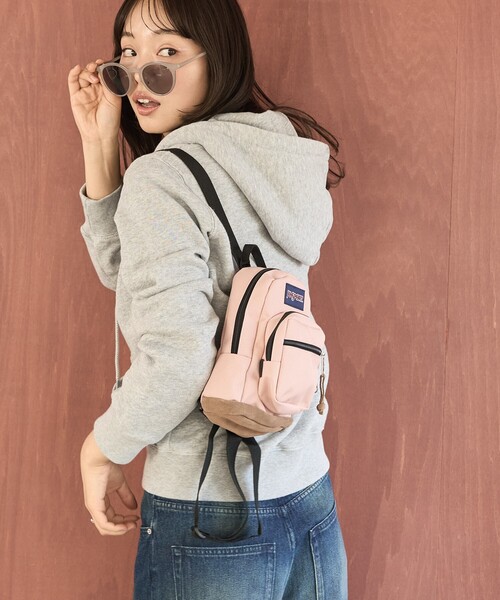 FREAK'S STORE(フリークスストア)の「限定展開 JANSPORT/ジャンスポーツ RIGHT PACK MINI/ライト パック ミニ(バッグ・リュック)(バックパック/リュック・レディース・ピンク/ブラック/オリーブ/ナチュラル・ONE SIZE)」の8枚目の写真