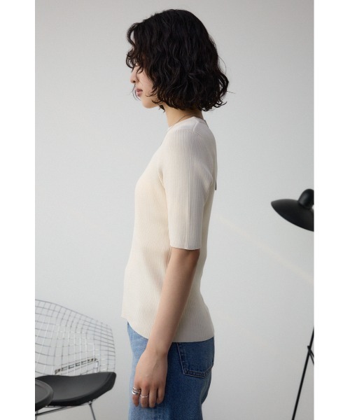 AZUL by moussy(アズールバイマウジー)の「ハーフスリーブクルーネックリブトップス(ニット/セーター・レディース・ホワイト系その他/ブラック系その他/アイボリー/グレー/ブラック/グリーン・SMALL/MEDIUM)」の11枚目の写真